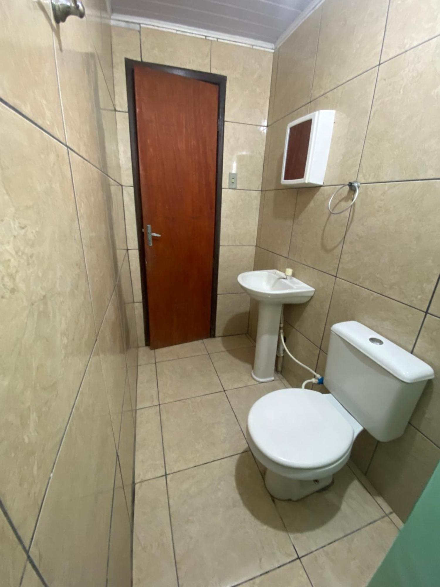 Dorm Room 5-6 People Shared Bathroom Outside Room Δουβλίνο Εξωτερικό φωτογραφία